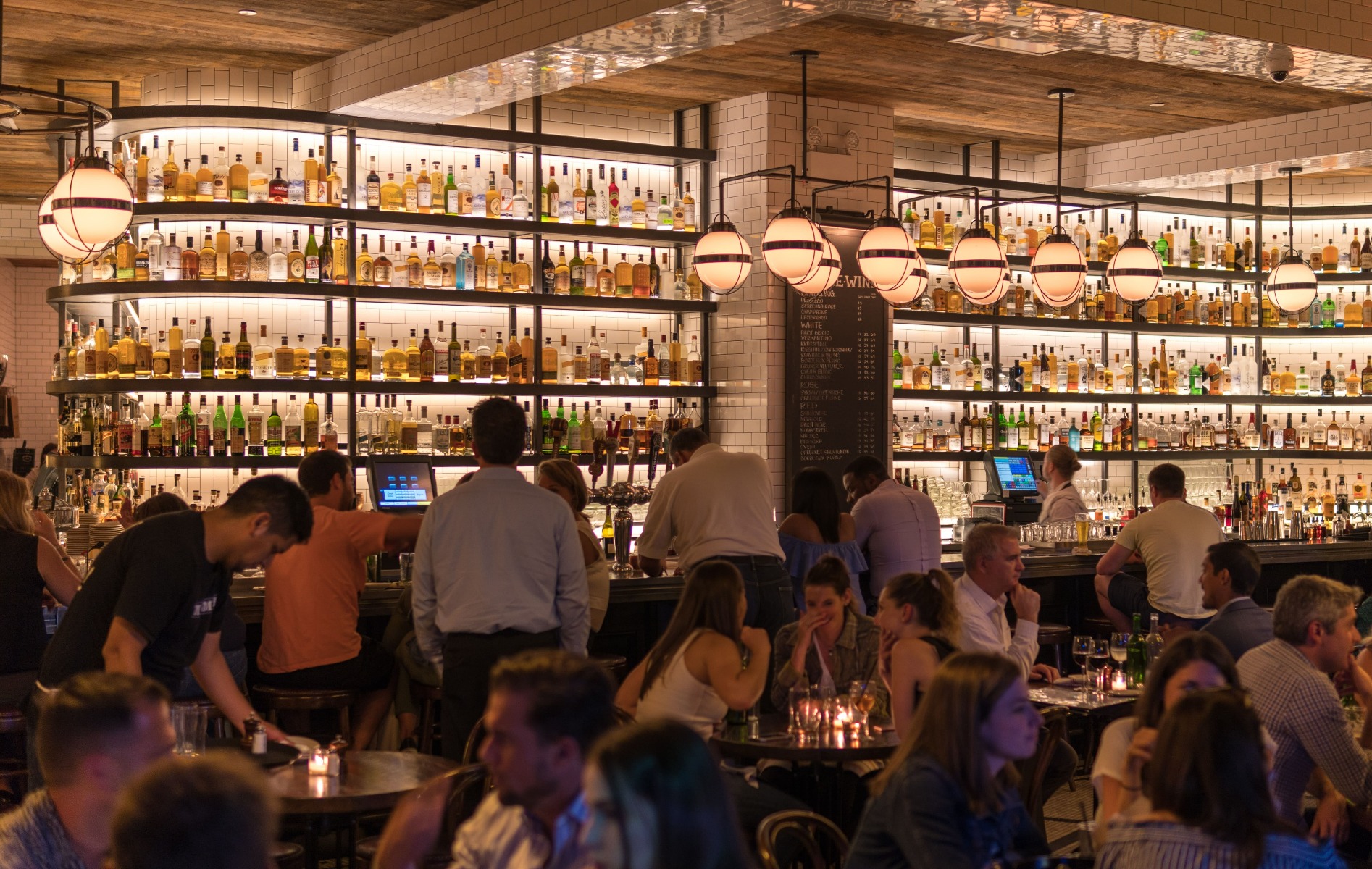 entregar soluciones tecnológicas para gastrobar